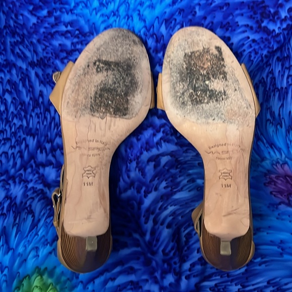 VIA SPIGA - Elegant Tan Leather Sandals with Silver Accents - Women's 11 - Picture 10 of 11